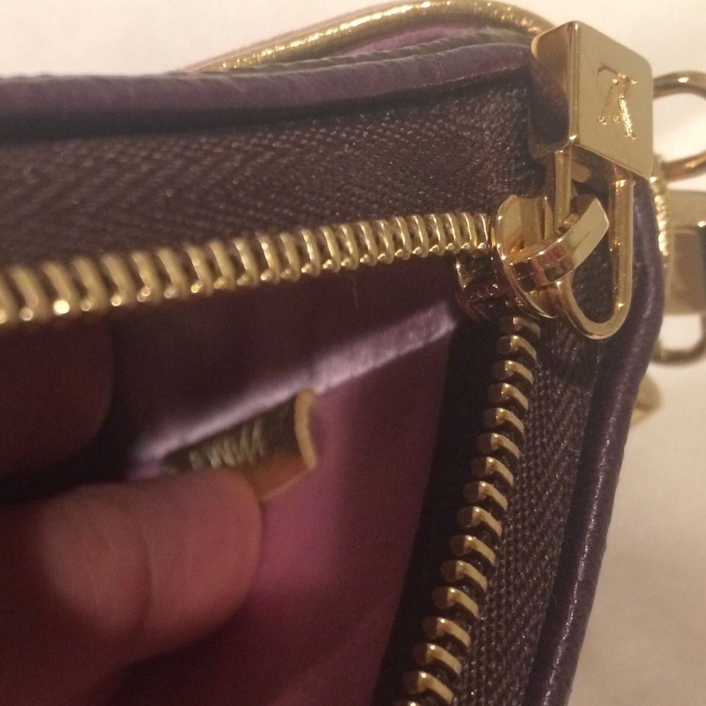 Louis Vuitton Les Extraordinaires Pochette - Picture 8 of 12